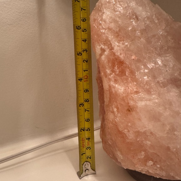 HIMALAYAN SALT CRYSTAL ROCK LAMP GLOW, KNOWN FOR PEACE MOOD, RELAXATION & REST - Picture 5 of 6